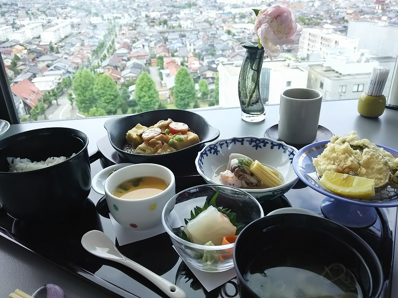 富山　メイン