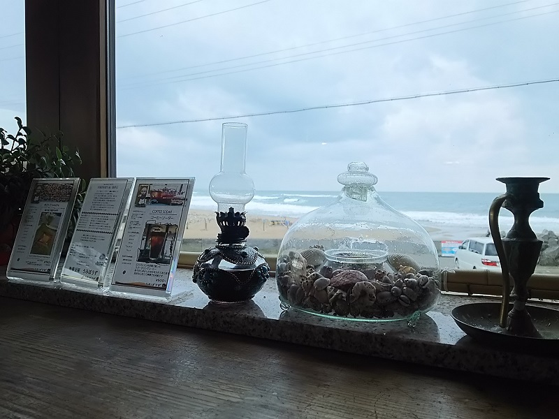 海が見えるカフェ