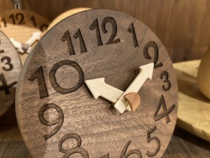 木製　時計