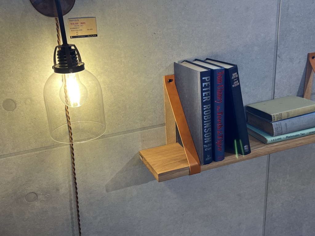 壁で楽しむWall Shelf