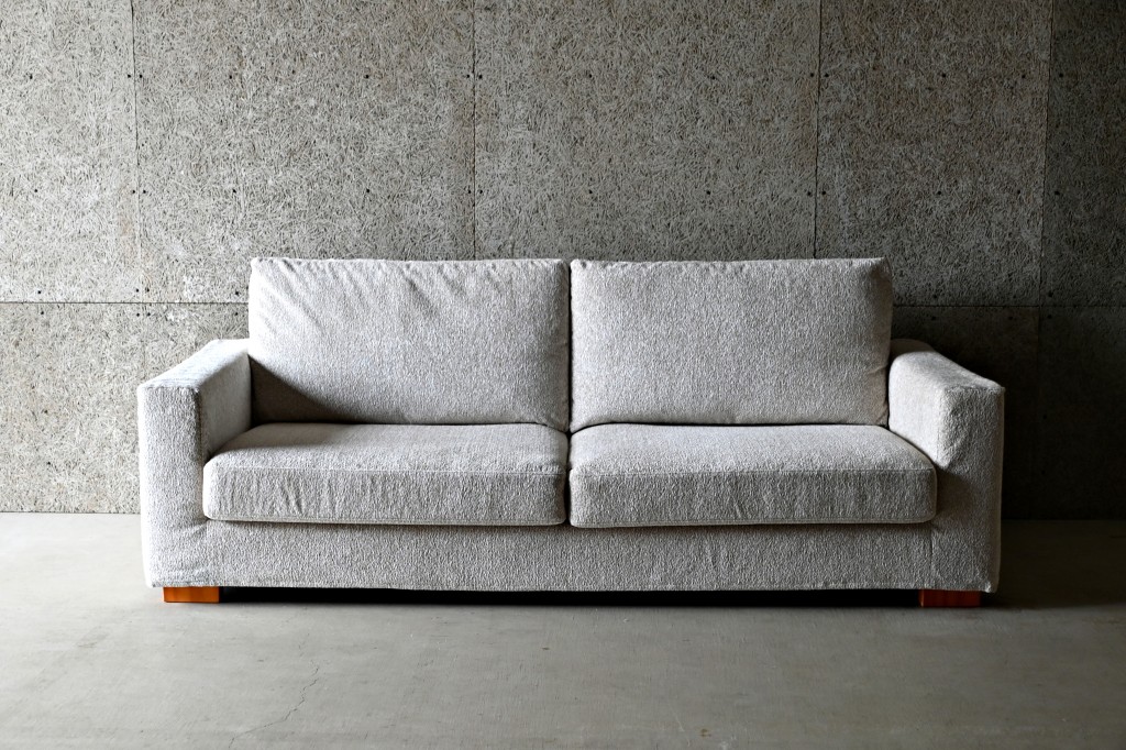 2トーン仕様のソファ