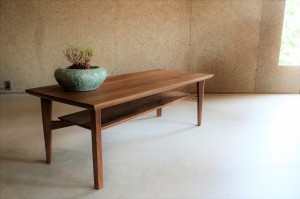 リビングテーブル　棚付き　富山　家具　オシャレ　