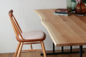 富山　ダイニングテーブル　耳付き　おしゃれ　家具