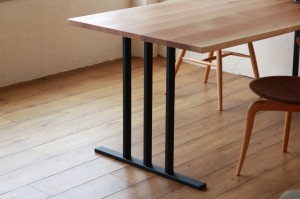 富山　ダイニングテーブル　耳付き　おしゃれ　家具