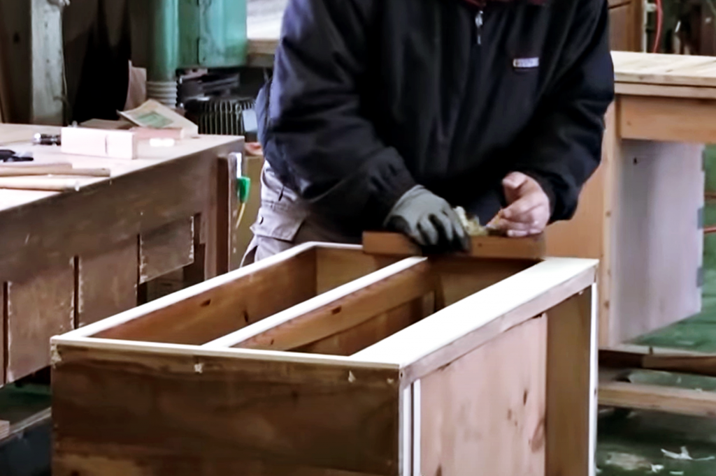 前身！宮本タンス店　桐箪笥の再生＆納品