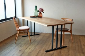 富山　ダイニングテーブル　耳付き　おしゃれ　家具
