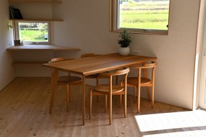 家具　ダイニングテーブル　おしゃれ　富山