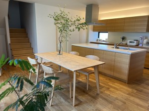 家具　ダイニングテーブル　おしゃれ　富山