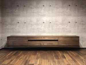 TVボード　壁掛けTVボード　家具　新潟