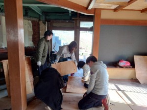 ミヤモト家具　美術部　秘密基地