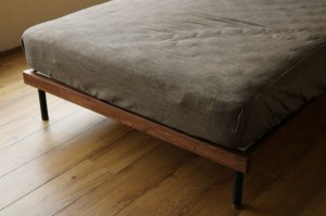 富山　家具　ベッド　シーツ