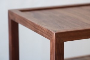 富山　家具　ナイトテーブル