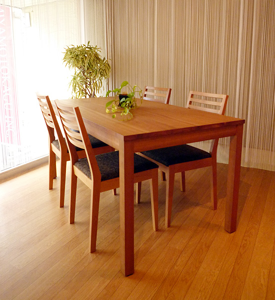 Dining Table ‐007