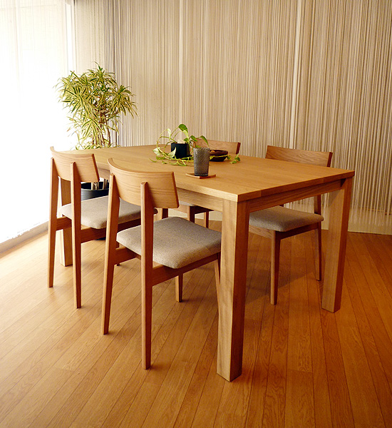 Dining Table ‐008