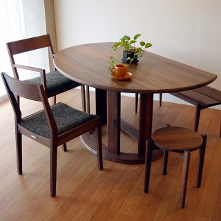 Bend Dining Table
