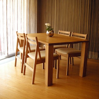 Dining Table ‐001