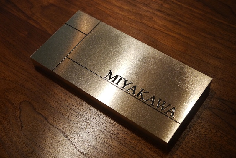 ALUMI name plate