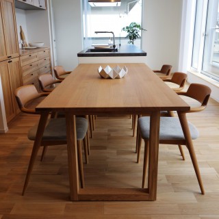 ALTO Dining Table
