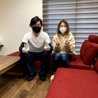 Y様、この度はありがとうございました！カウンターチェアや照明も良い感じでしたね！またよろしくお願い致します！大山