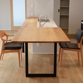 Full Order Dining Table