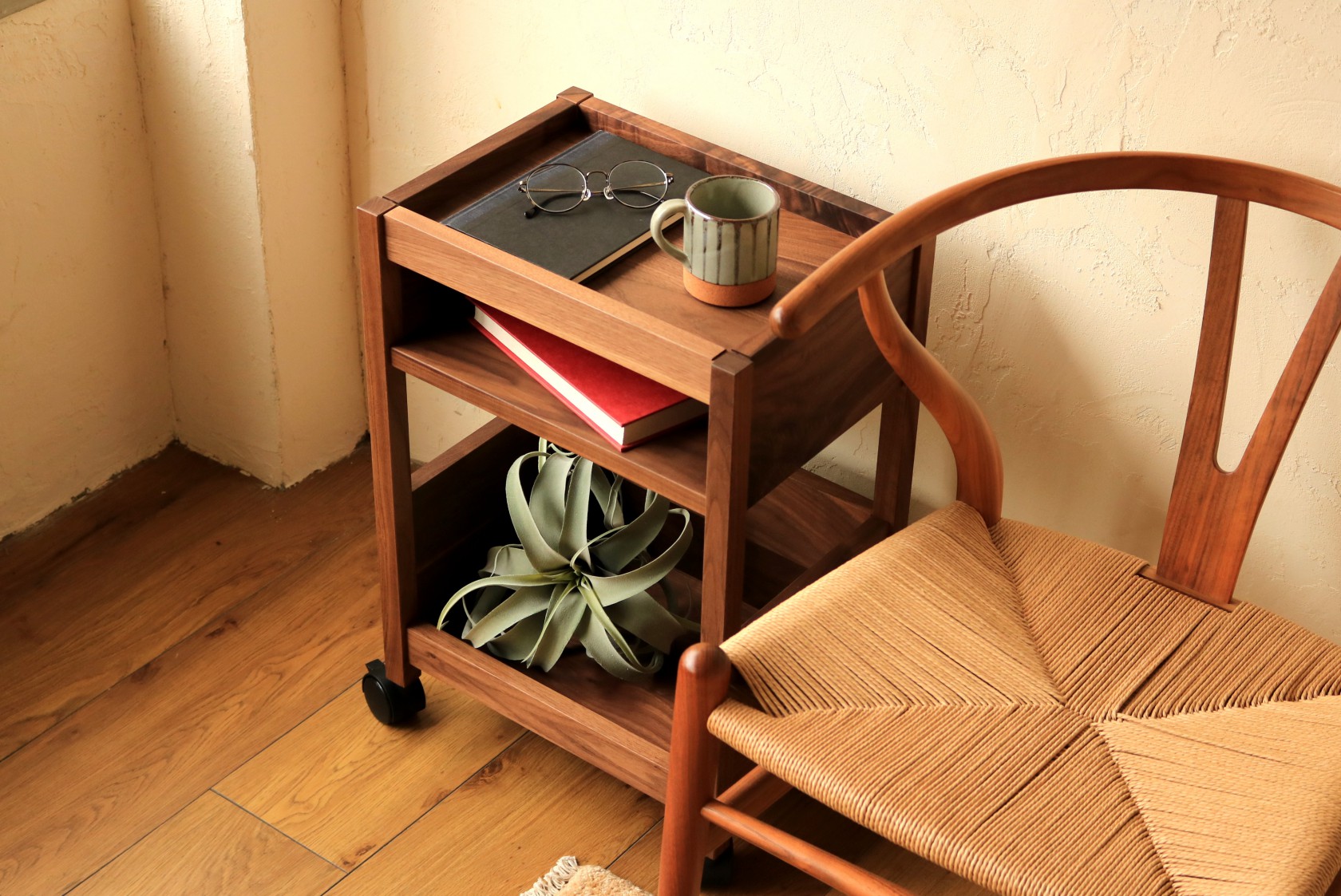 Side Table – 021