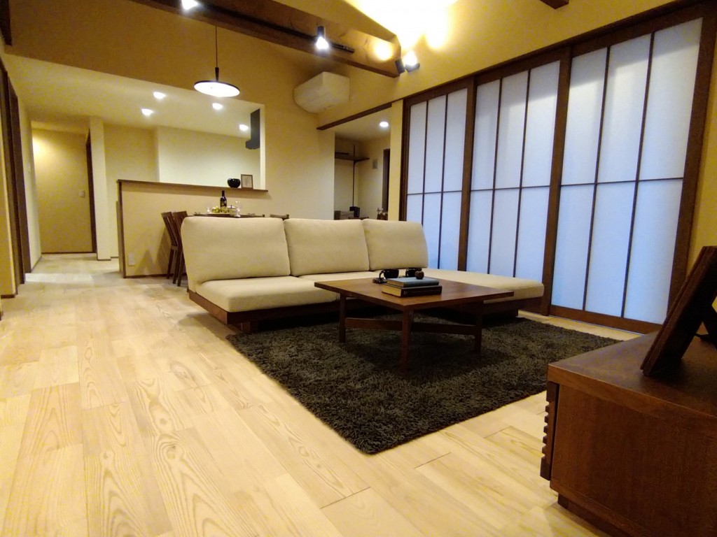 ミヤモト家具レンタル　富山　家具　ダイニング　椅子　テーブル