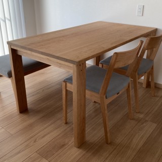 Cayman Dining table