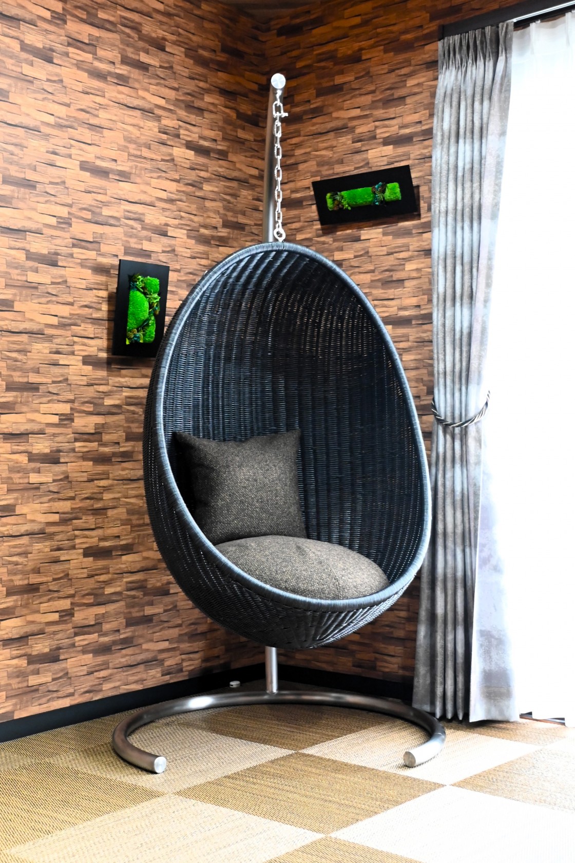 Hanging Egg Chair