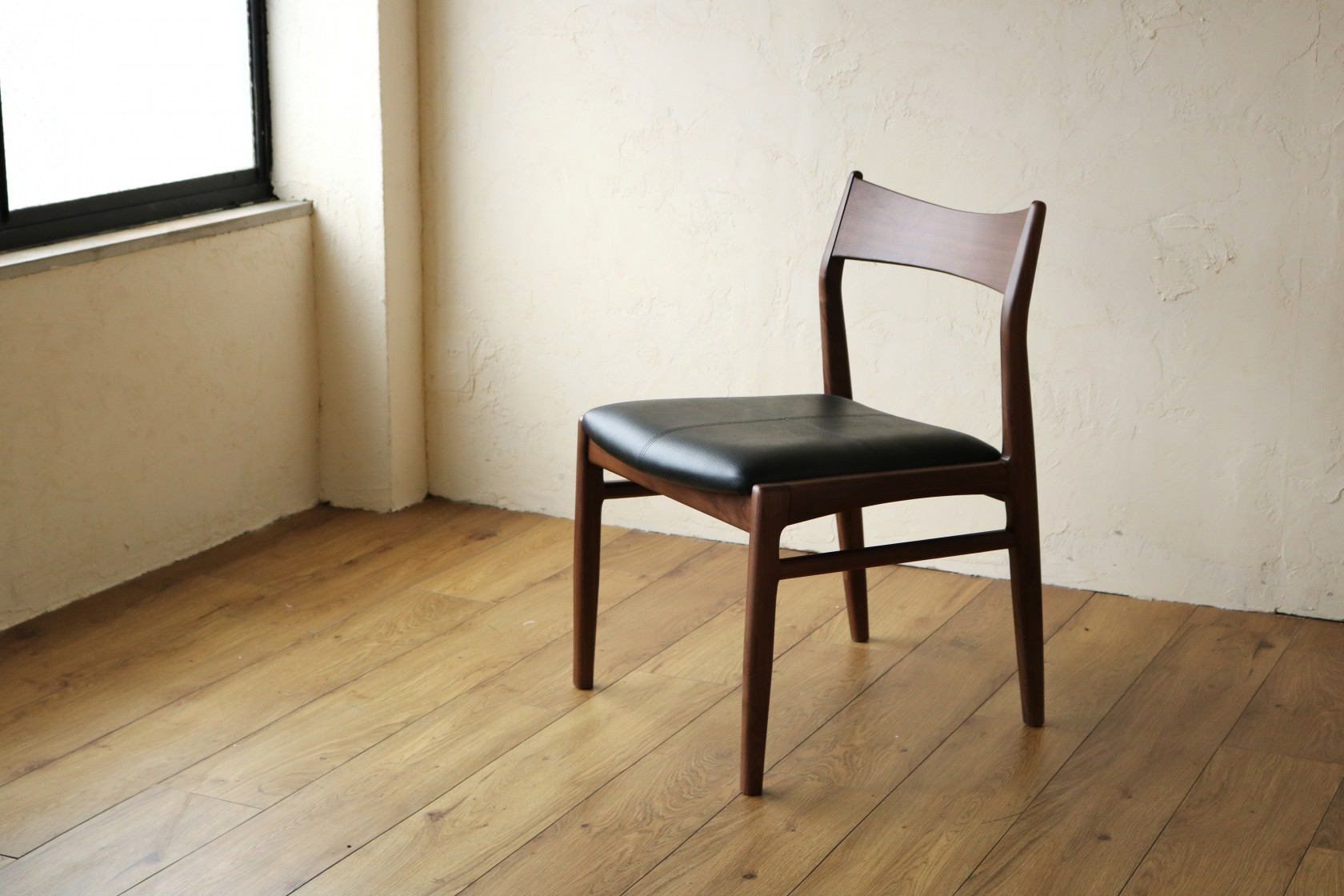 Chair – 083