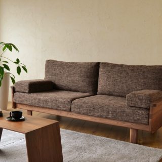 Fact Sofa