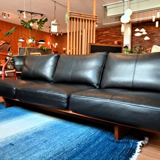 MO Sofa