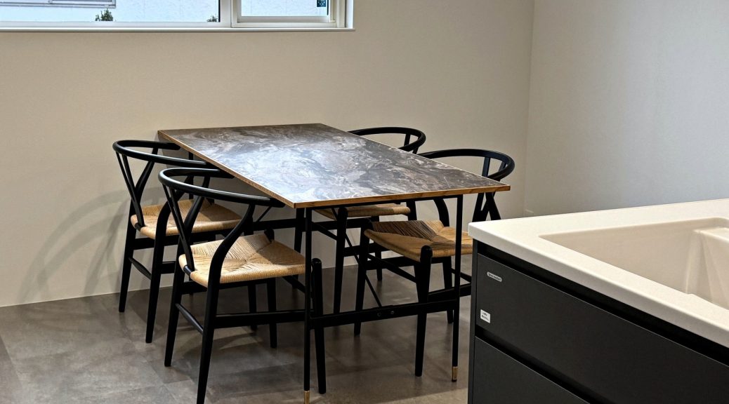 レンタル家具　おしゃれ　富山　無垢材　ミヤモト家具　完成見学会