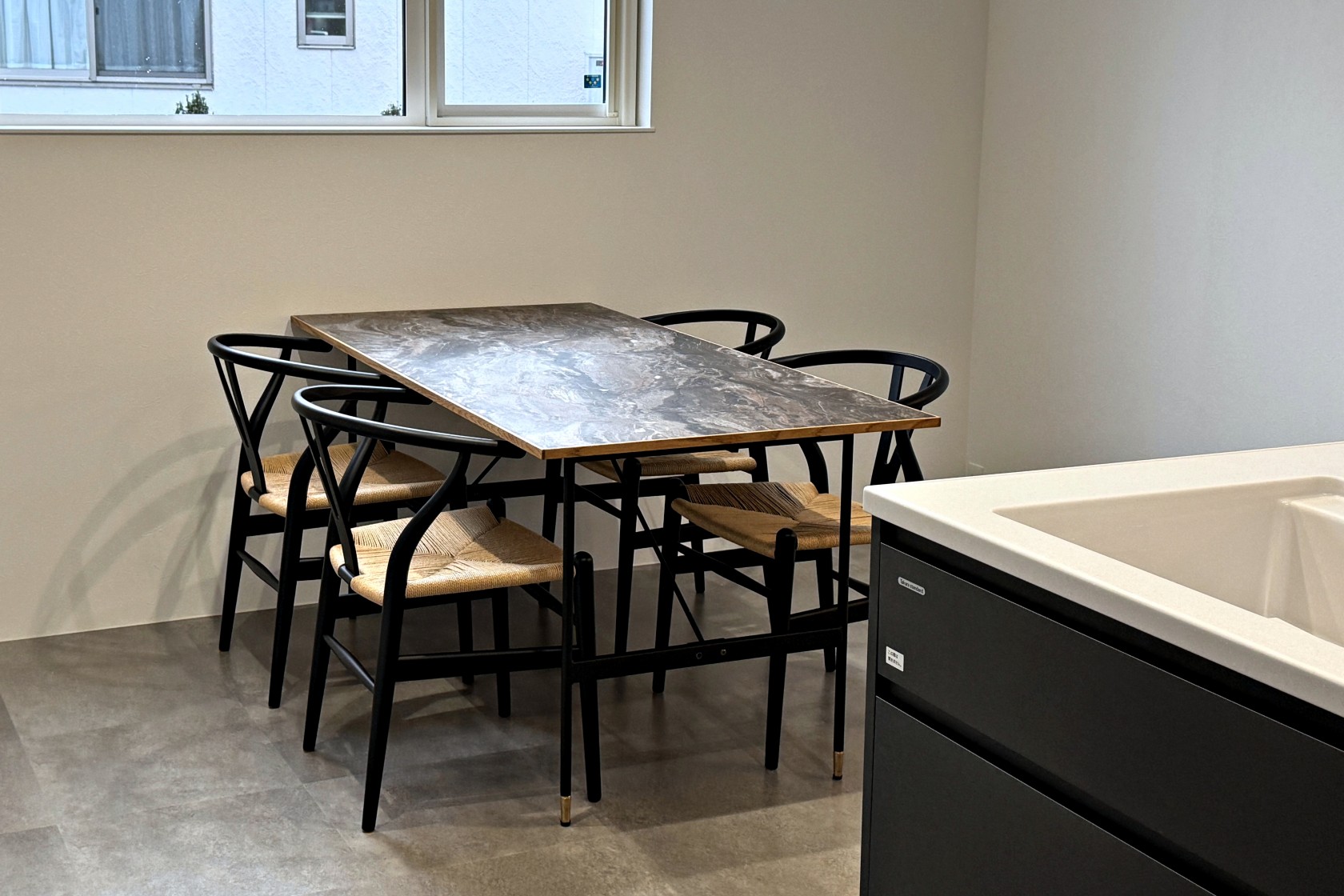レンタル家具　おしゃれ　富山　無垢材　ミヤモト家具　完成見学会