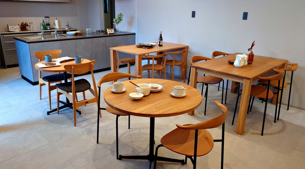 レンタル家具　おしゃれ　富山　無垢材　ミヤモト家具　完成見学会