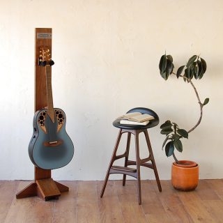 GUITAR STAND