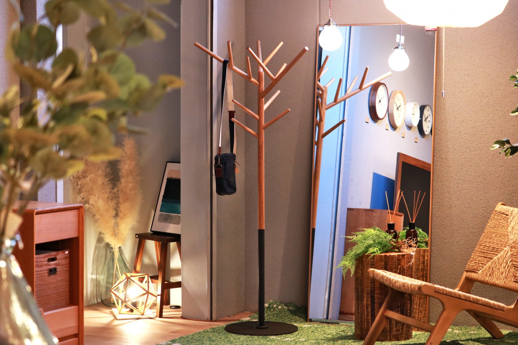 Hanger Stand – 1