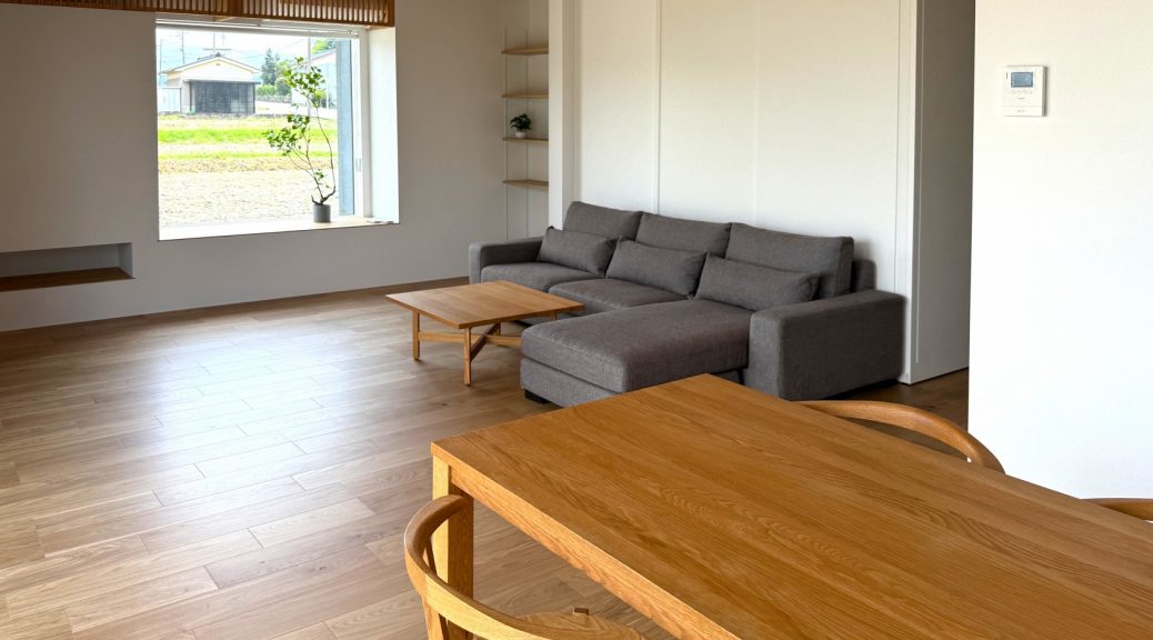 レンタル家具　おしゃれ　富山　無垢材　ミヤモト家具　完成見学会