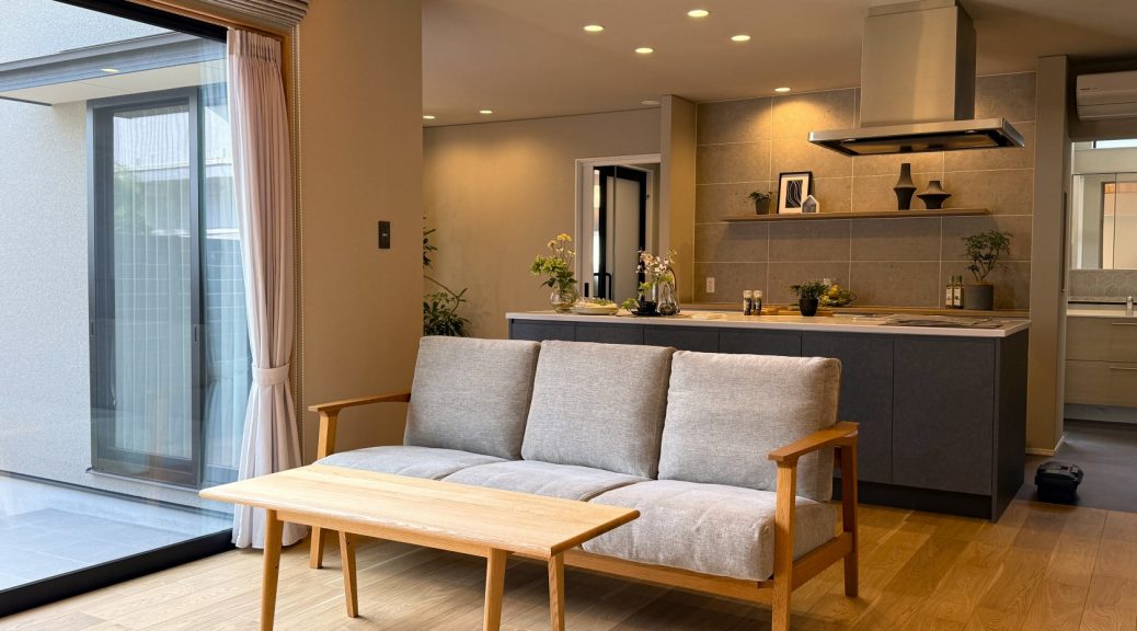 レンタル家具　おしゃれ　富山　無垢材　ミヤモト家具　完成見学会