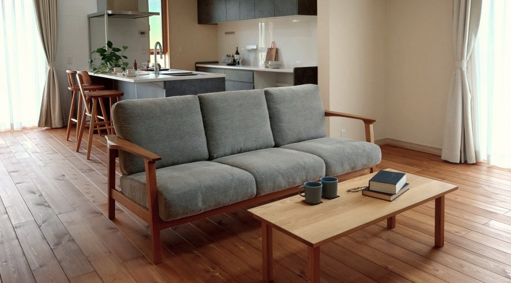 レンタル家具　おしゃれ　富山　無垢材　ミヤモト家具　完成見学会