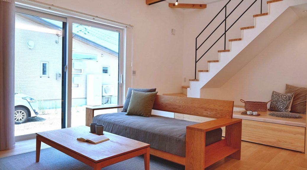 レンタル家具　おしゃれ　富山　無垢材　ミヤモト家具　完成見学会