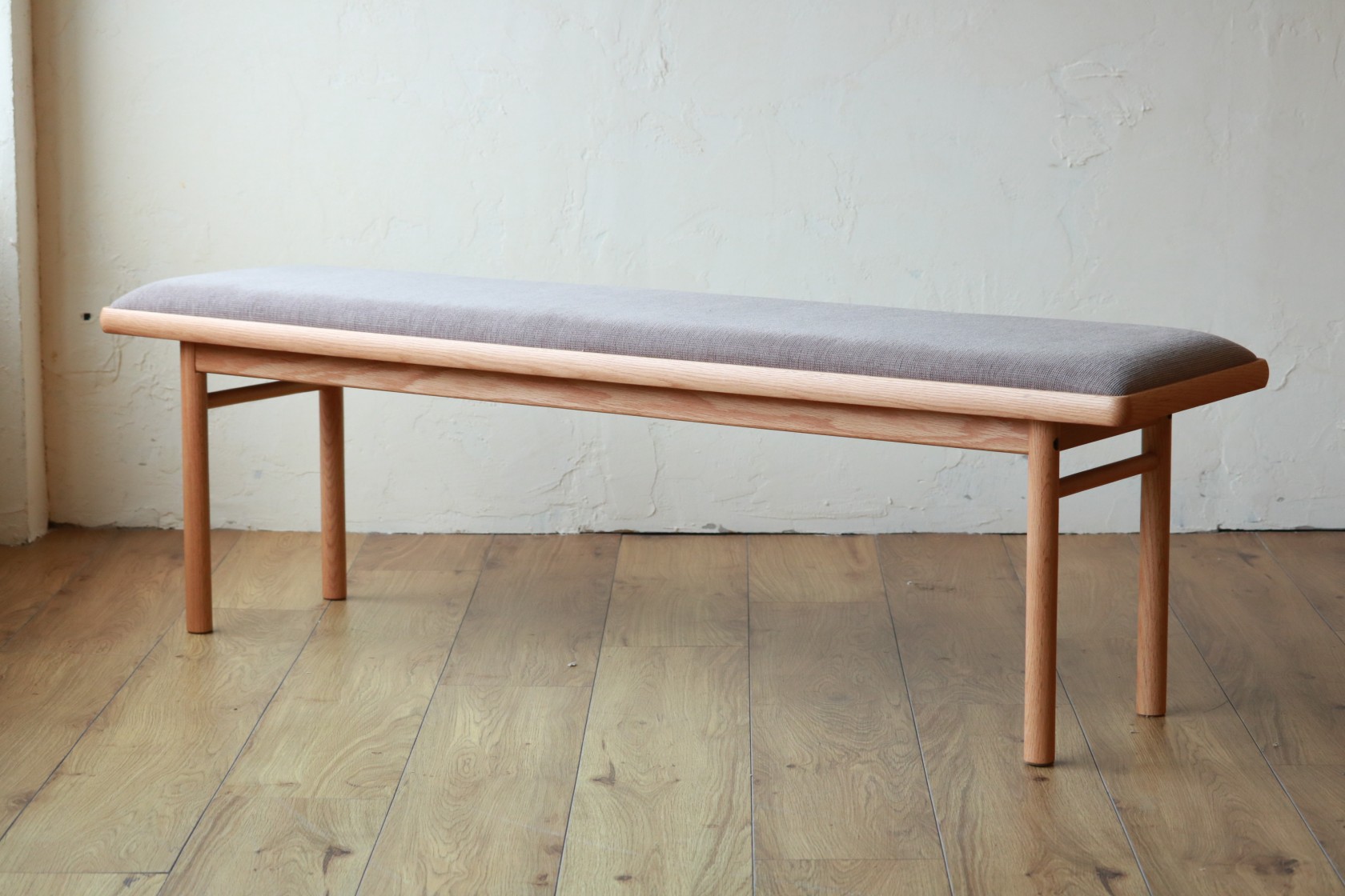 Easy to buy Bench