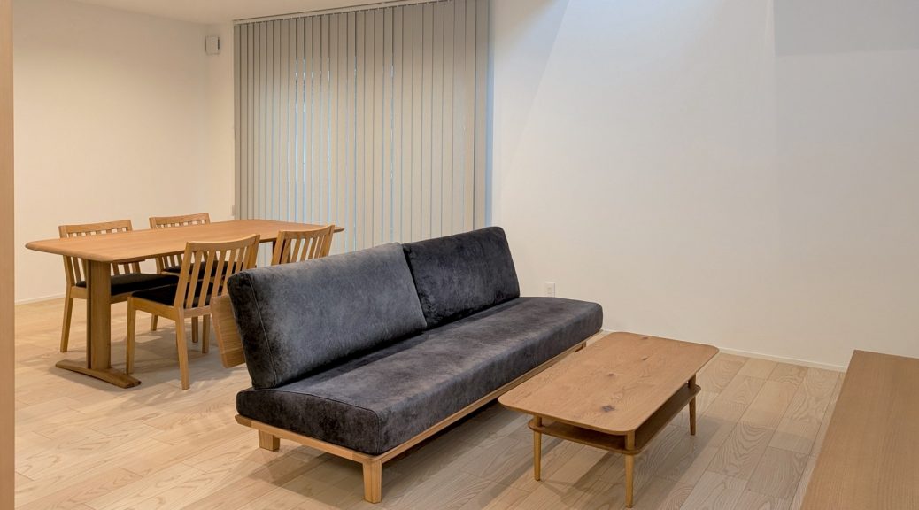 レンタル家具　おしゃれ　富山　無垢材　ミヤモト家具　完成見学会