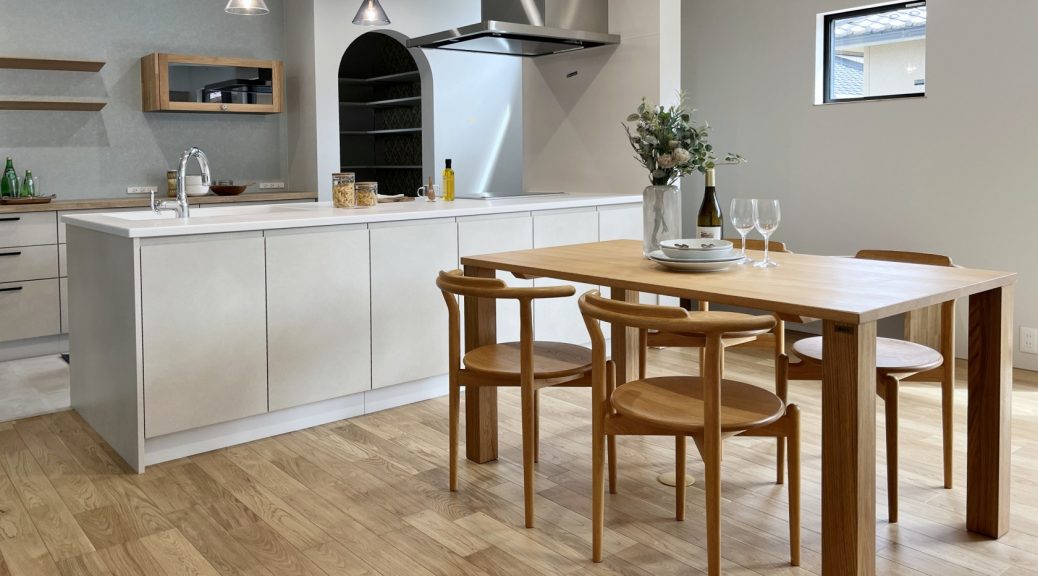 レンタル家具　おしゃれ　富山　無垢材　ミヤモト家具　完成見学会