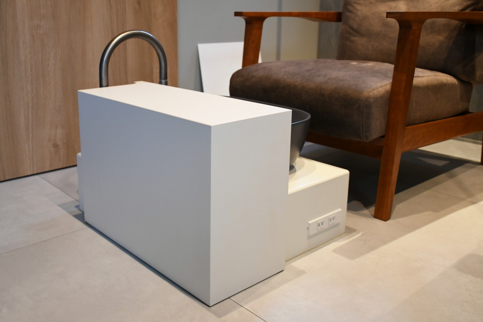 Full Order foot stand