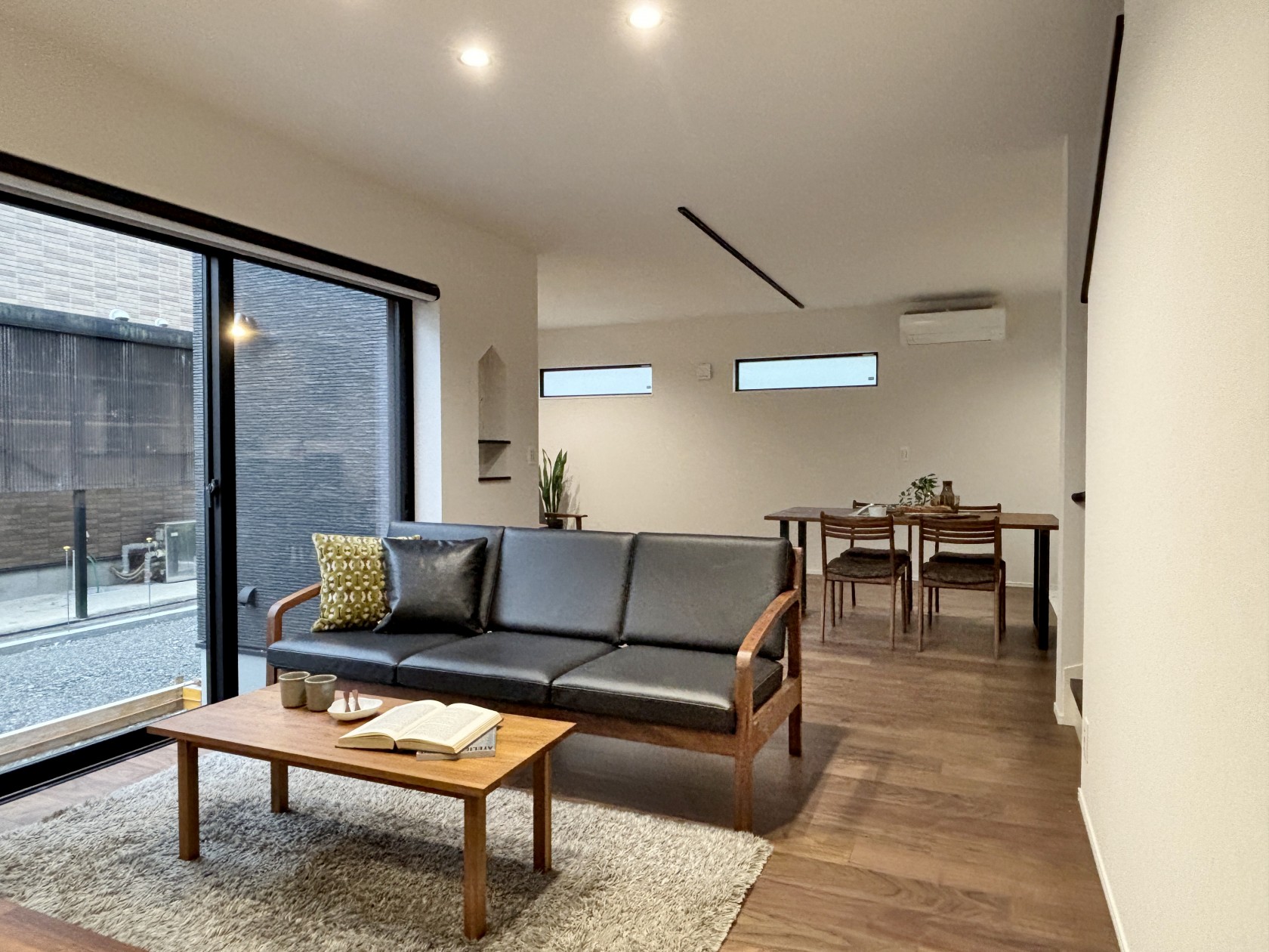 レンタル家具　おしゃれ　富山　無垢材　ミヤモト家具　完成見学会