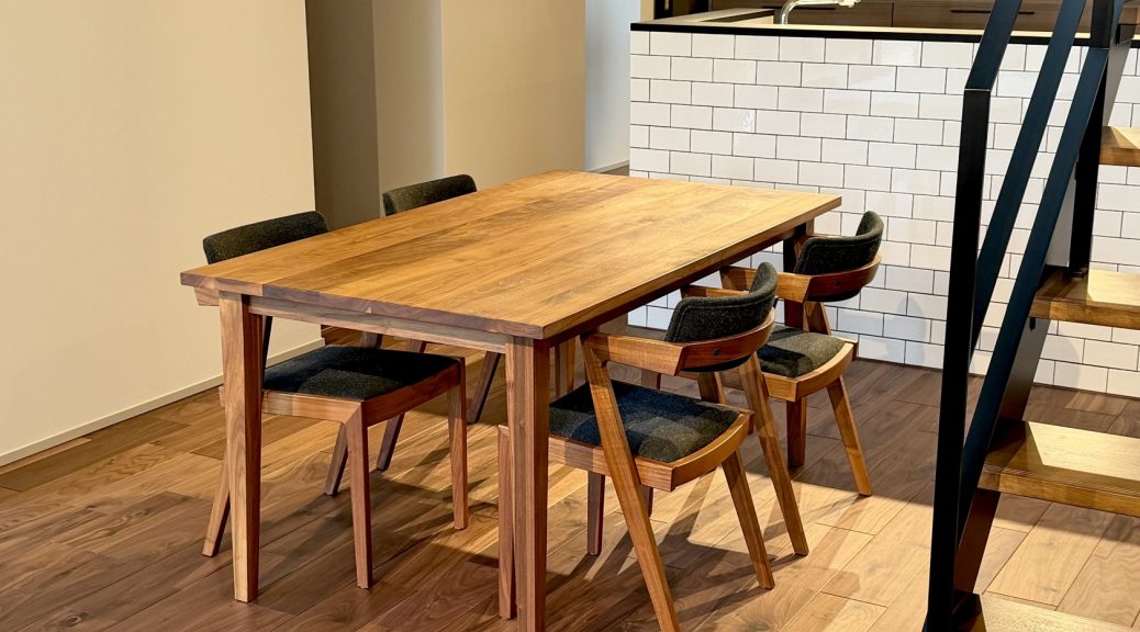 レンタル家具　おしゃれ　富山　無垢材　ミヤモト家具　完成見学会