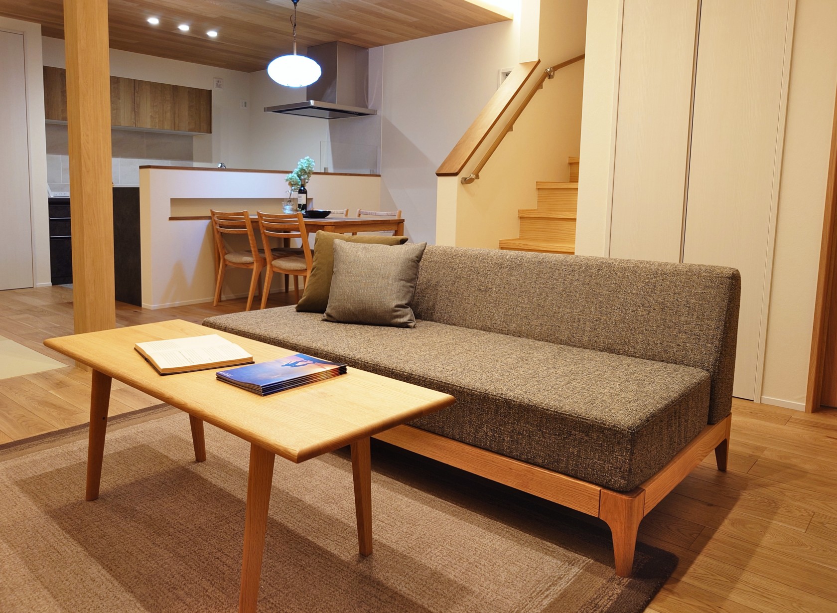 レンタル家具 おしゃれ 富山 無垢材 ミヤモト家具 完成見学会