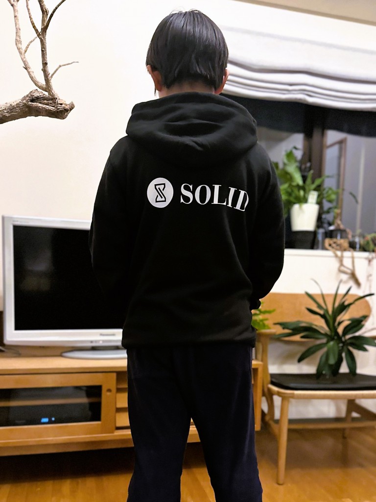 SOLIDパーカー ミヤモト家具ユニホーム(制服) 販売・卸し可能 (1)